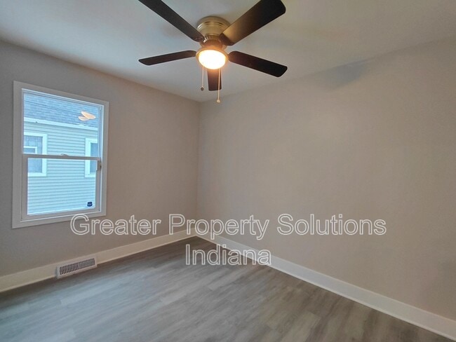 Photo - 3112 Kenwood St