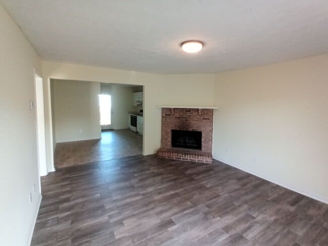 239 Tinker Hill Cv Unit L