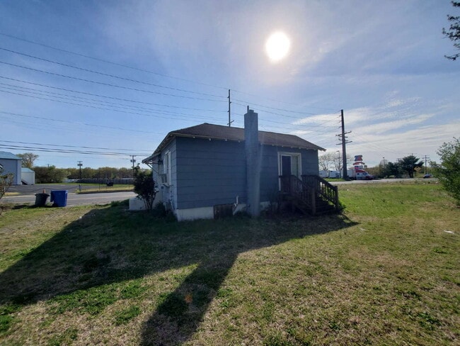 Photo - Charming 1 Bedroom Bungalow – A Special Place to Call Home!