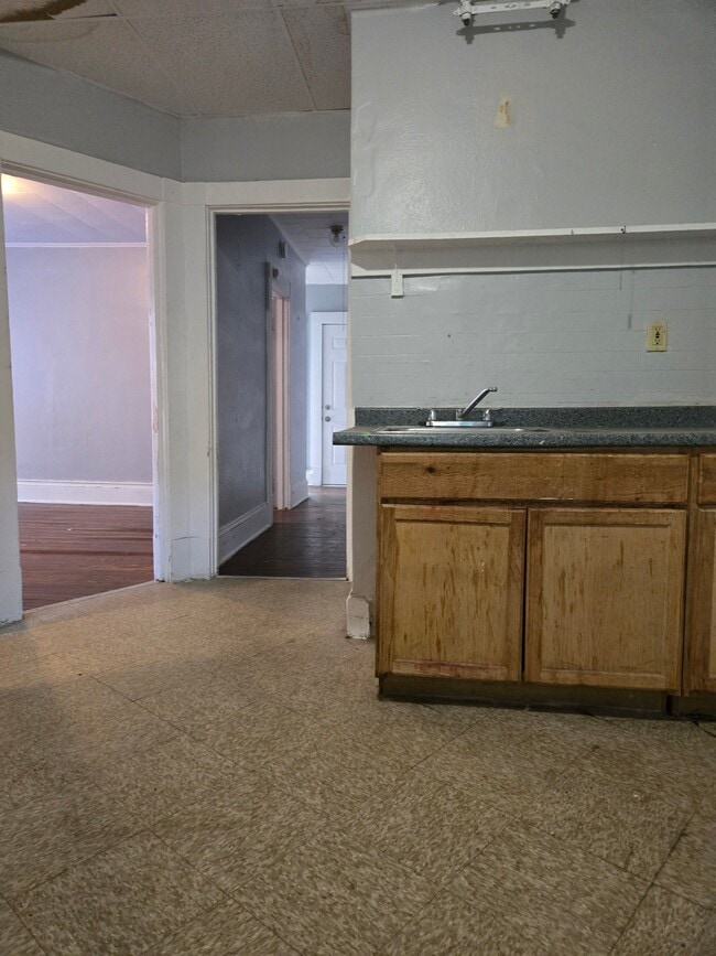 Photo - 236 Locust St Unidad 2R