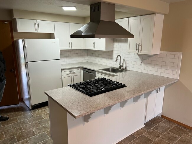 Photo - 20456 SW Midline Street