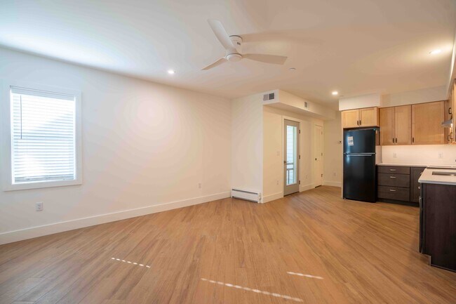 open concept living dining area - 517 18th St