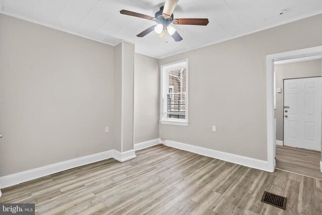 Photo - 2546 E Dauphin St