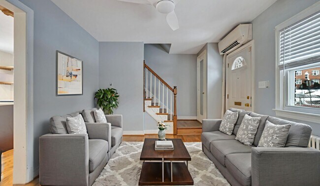 Photo - 840 21st St NE