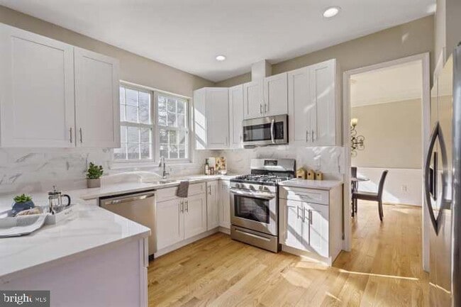 1401 Ora Lea Ln