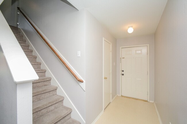 Photo - 6835 Lower Arrow Dr
