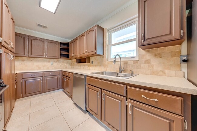 Photo - Serene 3-Bedroom Home on 1 Acre Lot