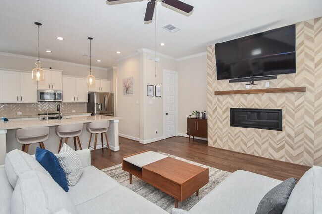 Photo - 4007 Centre Glen Dr