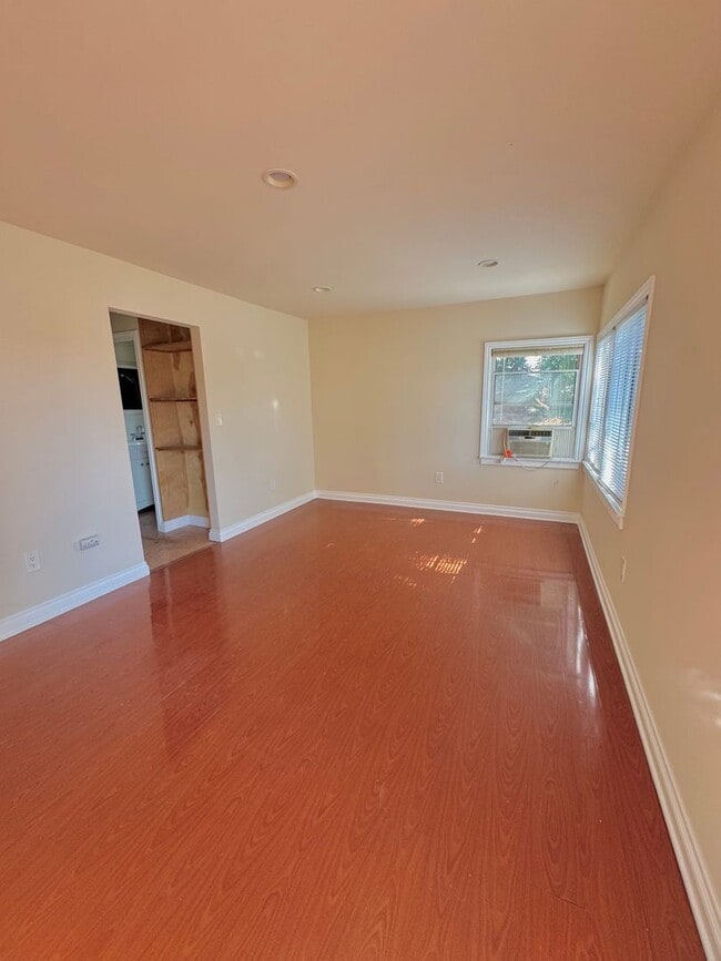 Photo - Must see!! Unidad 1964