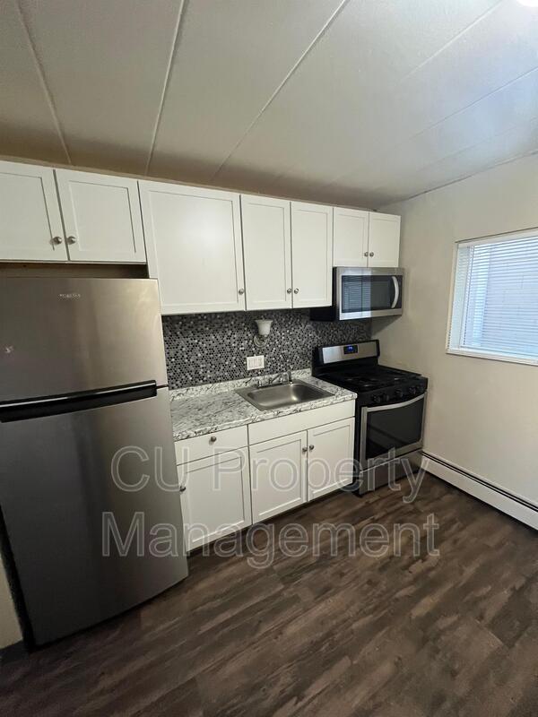 Photo - 800 W Church St
