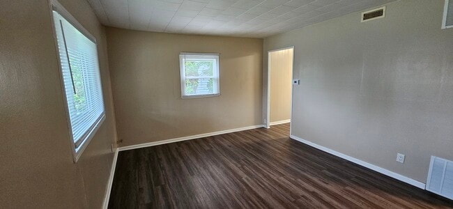 Photo - 2085 Bellefontaine Ave