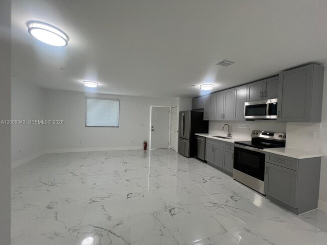 Photo - 1860 NW 19th St Unidad 202