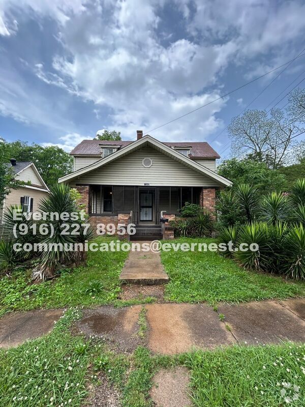 Building Photo - 1300 Gulfport St Rental