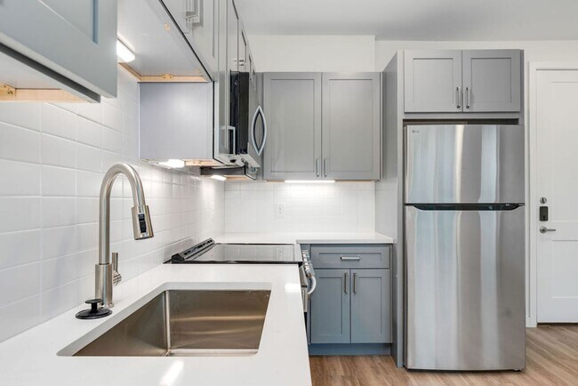 Photo - Correo Place