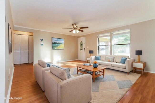 Photo - 7801 Glencoe Dr