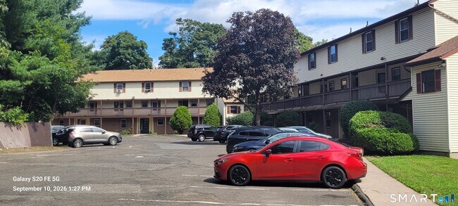 883 Rubber Ave Unit 3