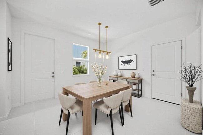 Photo - 4520 Longwood Lk Sq