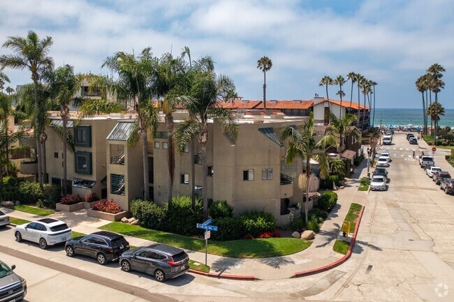 Building Photo - La Jolla Shores Living - Steps from the Be... Rental