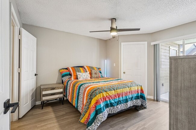 Photo - Laguna Place Apartments