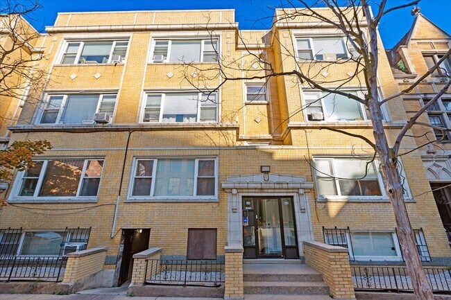 Building Photo - 444 W Arlington Pl Unit 2 Rental