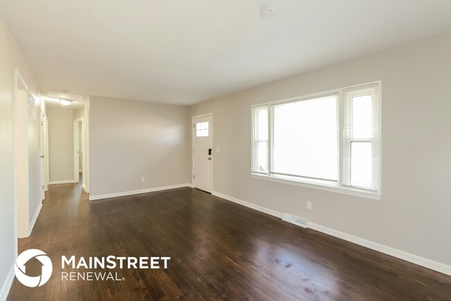 Photo - 4135 N Spruce Ave