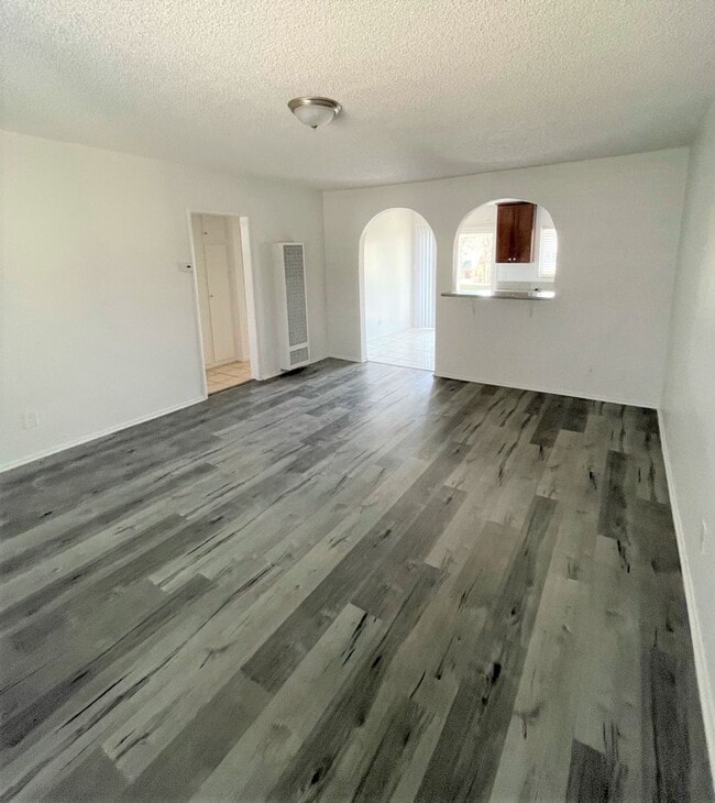 Photo - 271 Parke St