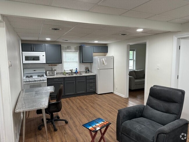 Building Photo - 22525 State St Rental