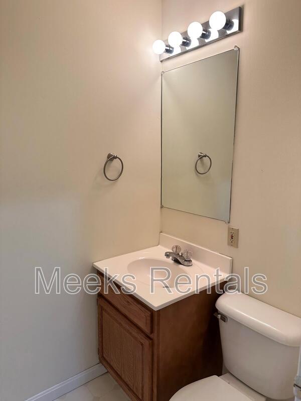 Photo - 412 Fletcher Rd