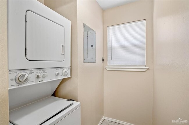 Photo - 1800 Oasis Dr Unit 101