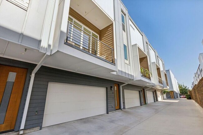 Photo - 1514 N Washington Ave Unidad #102