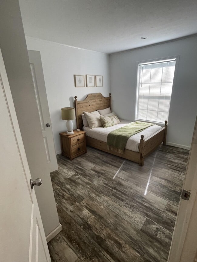 Photo - 46 Joymar Dr