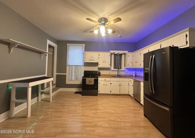 Photo - 320 W Lima St