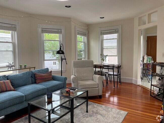 Building Photo - 27 Linden Ave Unit 2 Rental