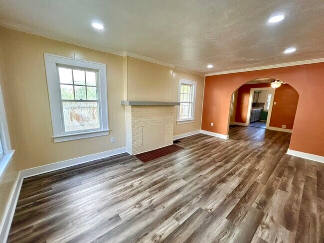 Photo - 2309 Nichol Ave