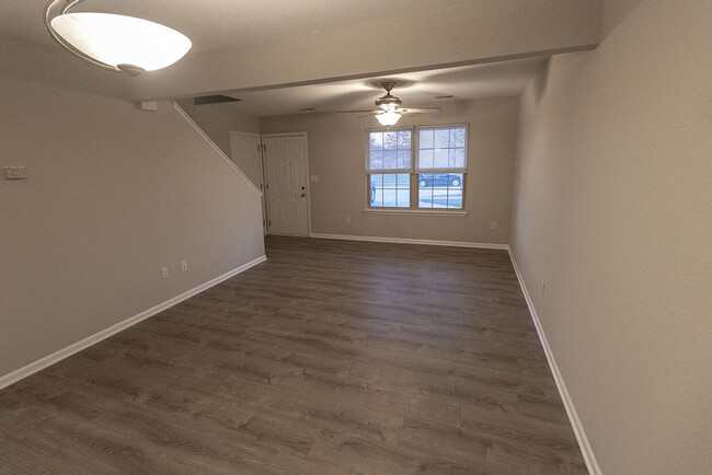 Photo - 3910 Snowy Owl Dr