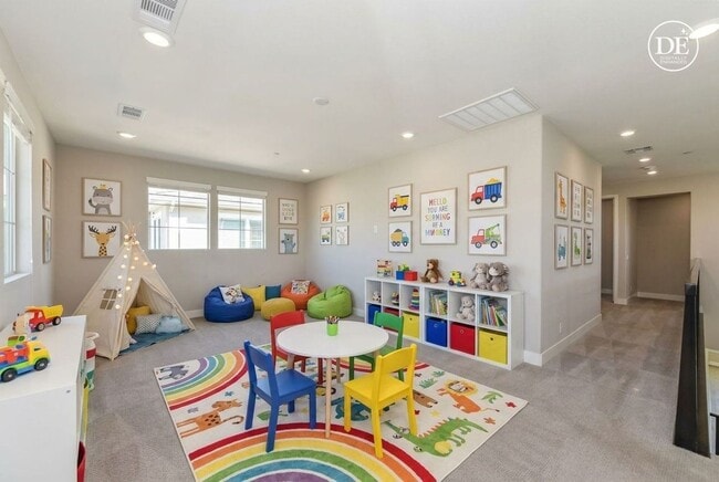 Photo - 4bd/4.5ba Single Family House w/ VIEW Gated Community Altair Irvine for rent