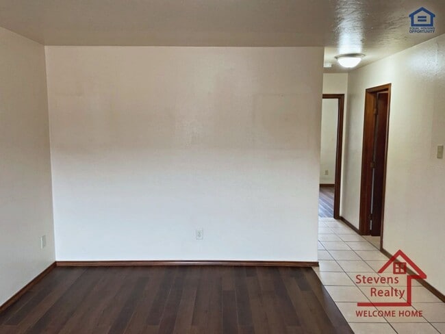 Photo - 1912 SW D Ave