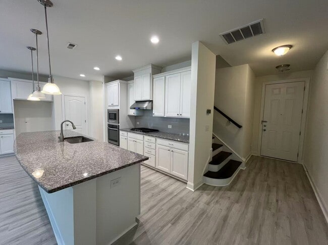 Photo - 311 Alamosa Pl