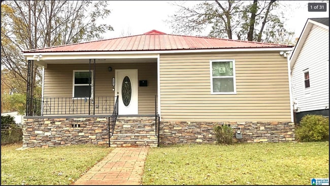 Building Photo - 1245 16th St SW