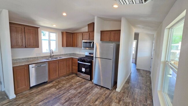 Photo - 1470 Elizabeth St