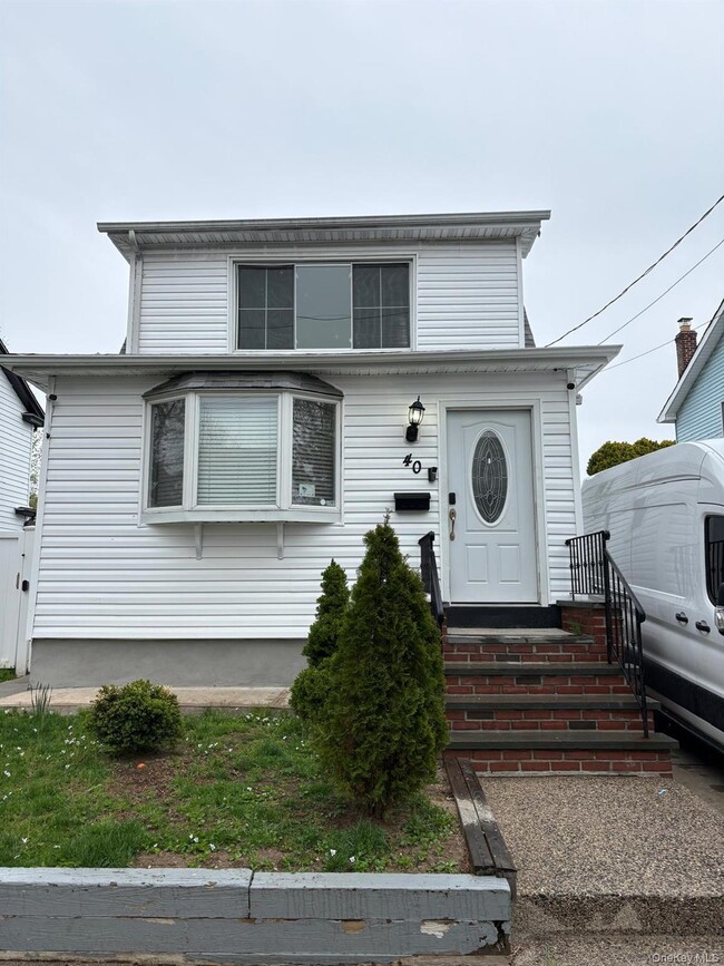 Building Photo - 40 S 16th St