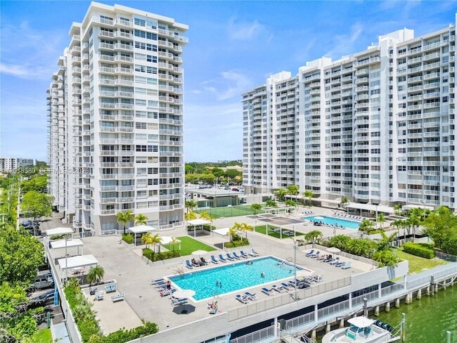 Photo - 18011 Biscayne Blvd Unit 705