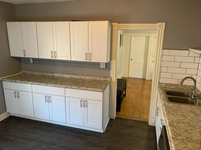 Photo - 921 20th Ave NE Unit 2