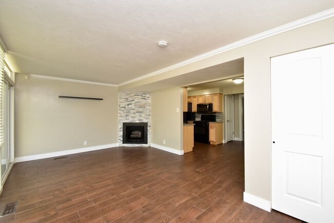 Photo - 127 E 1100 N Unit 3