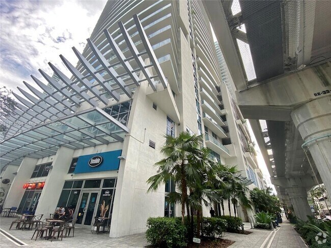 Building Photo - 1100 S Miami Ave Unit 2104 Rental