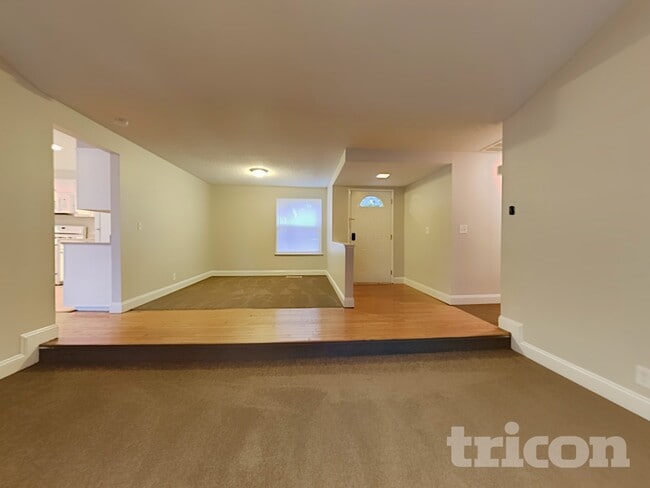 Photo - 953 Lepori Way