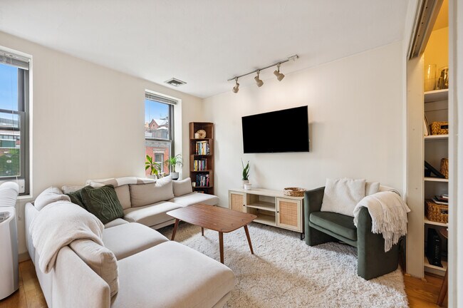 Photo - 5 Grove St Unidad 9