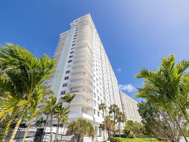 Photo - 500 Bayview Dr Unit 1520