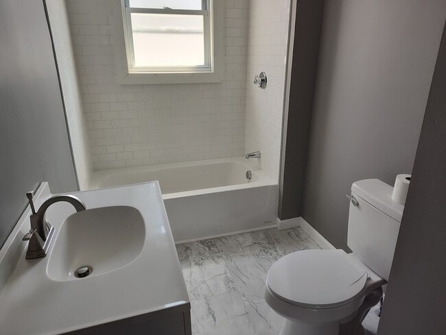 Brand New - 951 Maple Street Unit Maple 3rd Floor