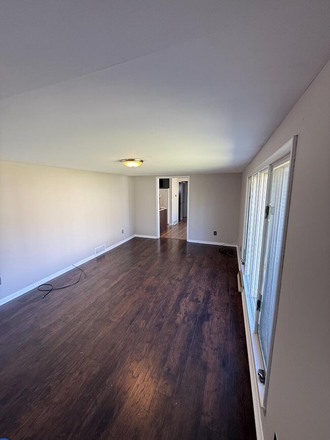 Photo - 912 Mann Ave